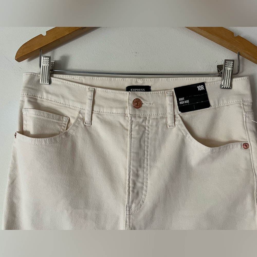 NWT Express High Rise Boot Leg Cream Beige Denim Jeans Women’s Sz 10R - Picture 9 of 14